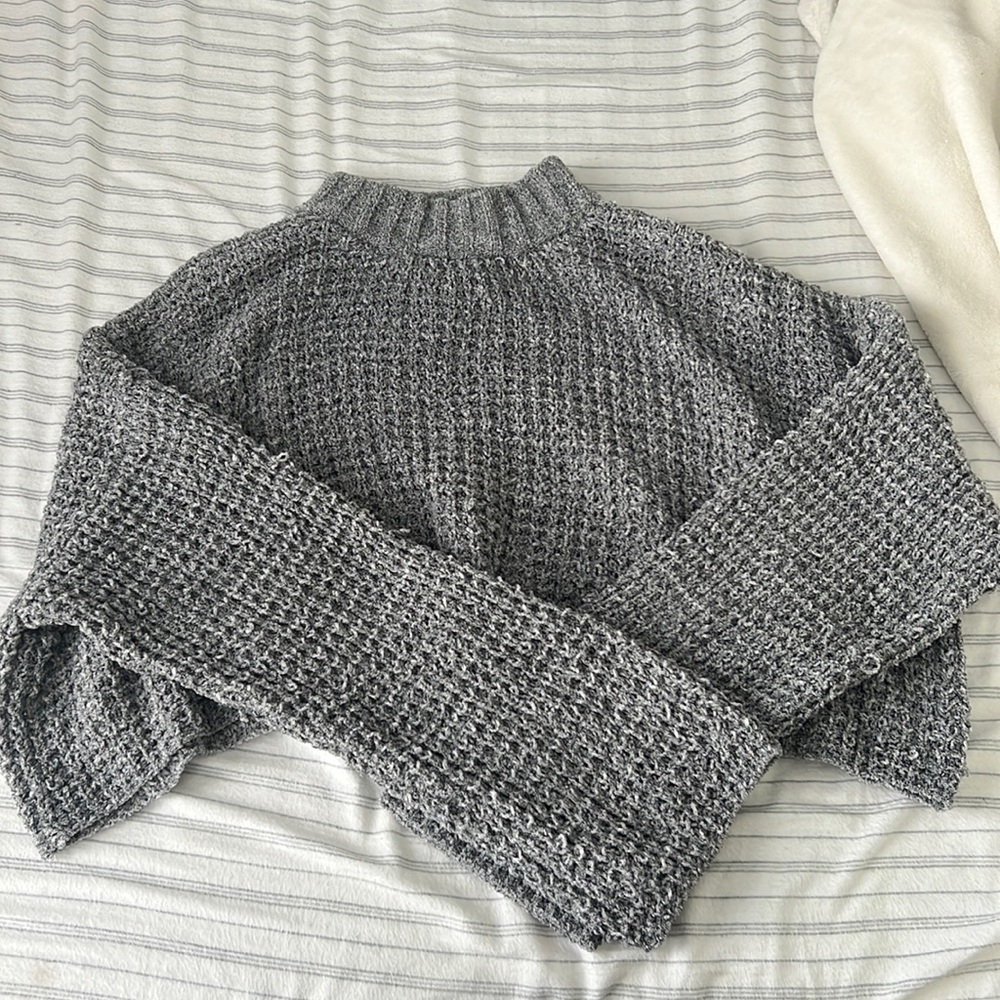 Oversized cropped sweater